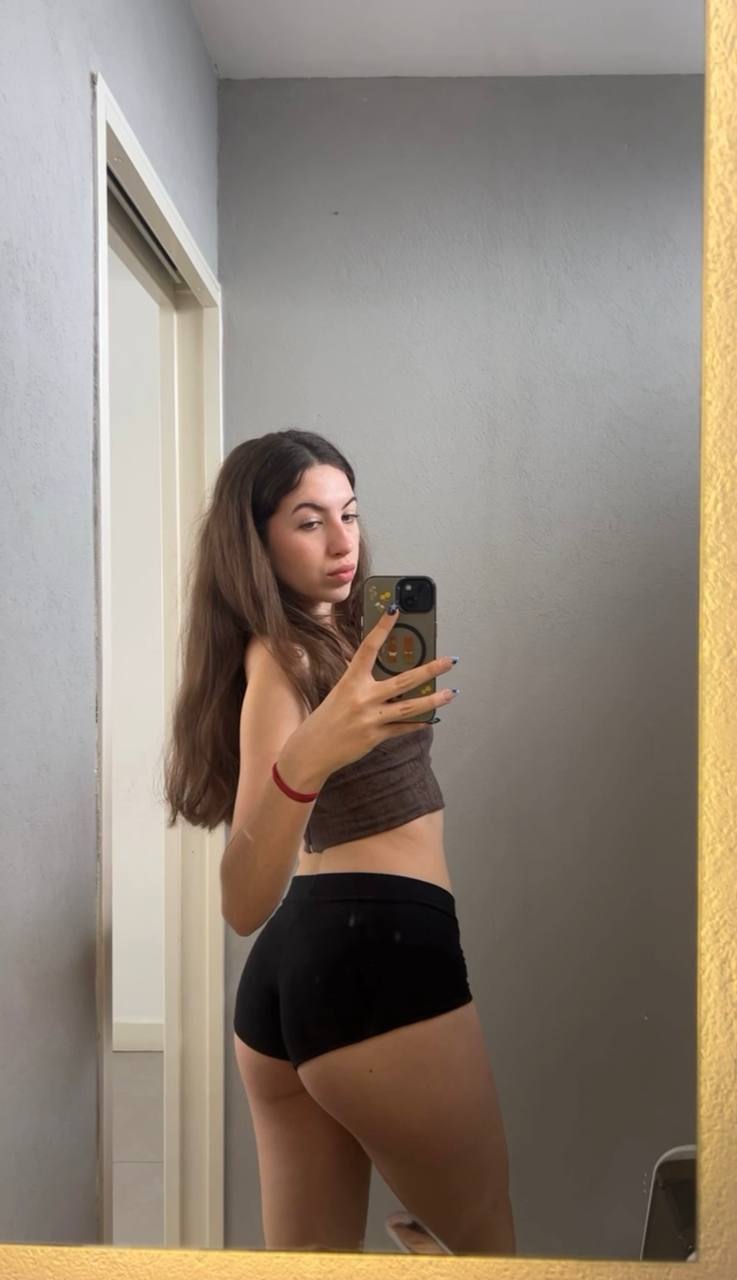 Amber in her underwear in Zhuji