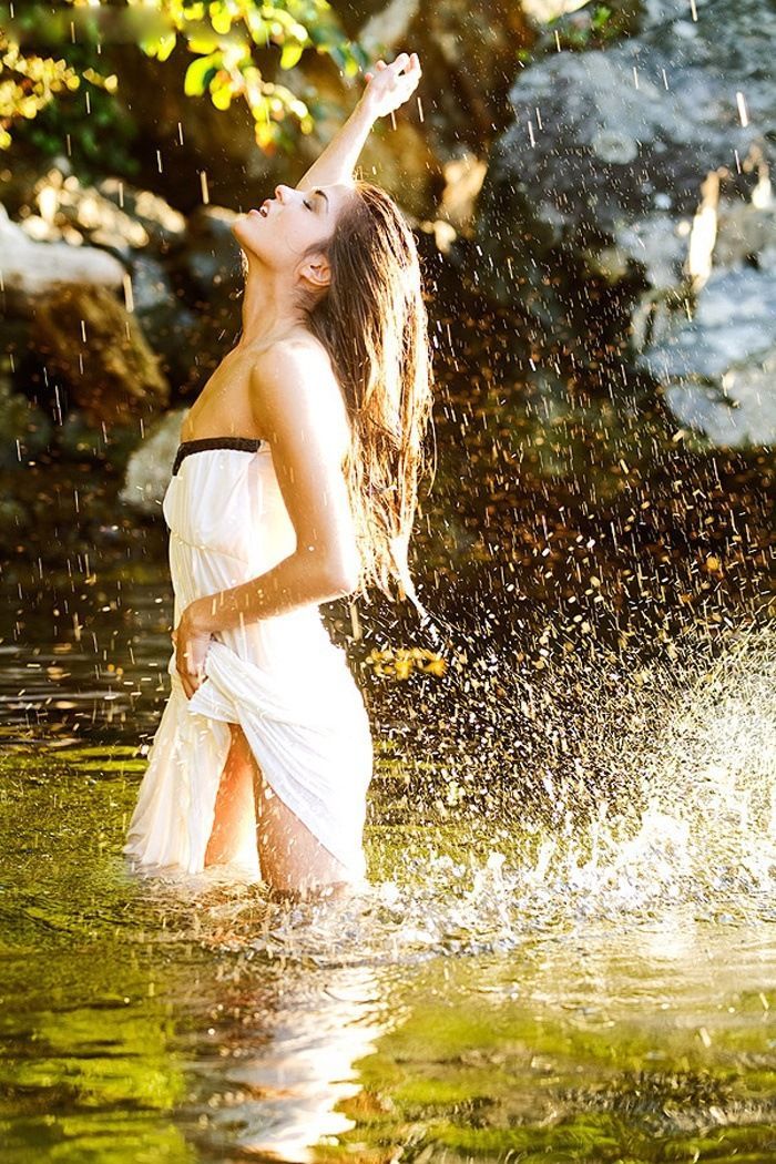 Marie Avgeropoulos in Zhuji