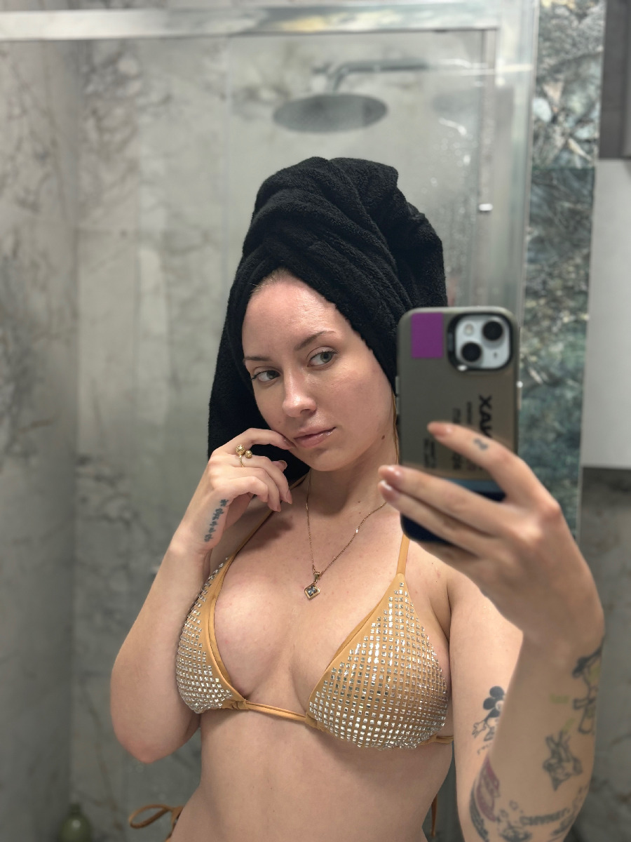 Nude girl KateV in Zhuji