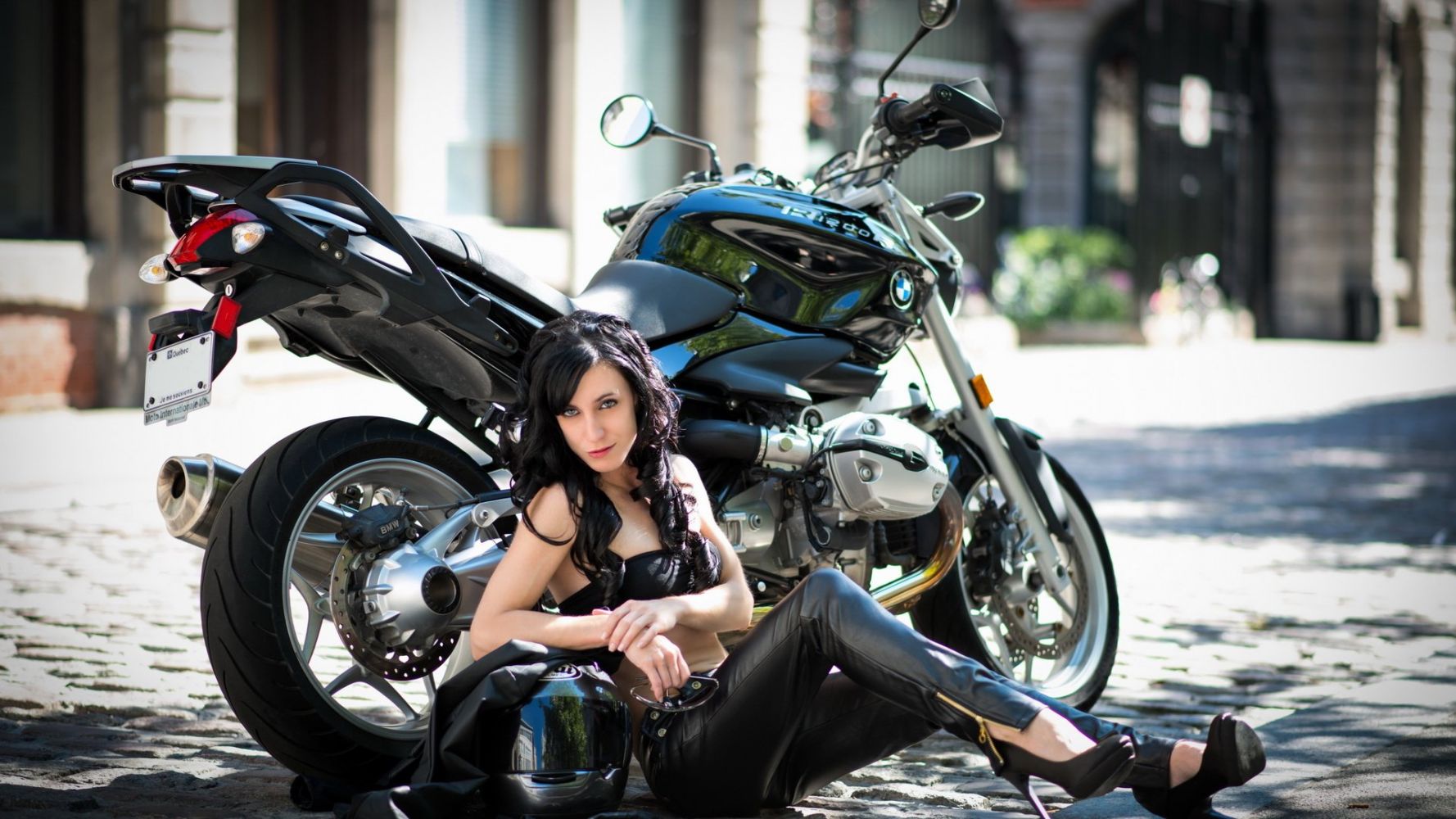 European women on bikes in Zhuji