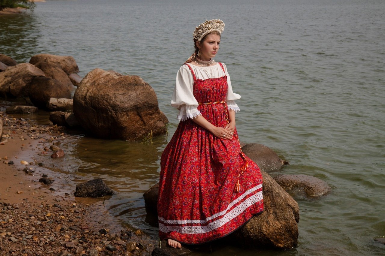Women in Slavic costumes in Zhuji