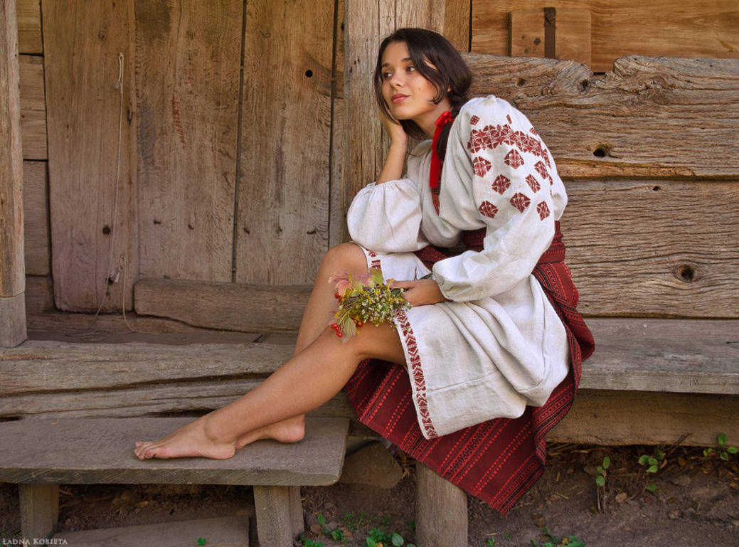 Women in Slavic costumes in Zhuji