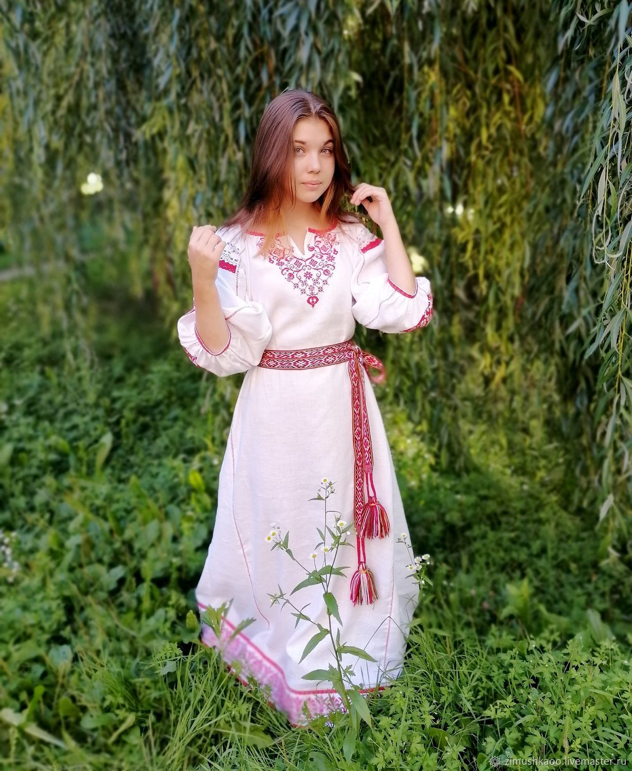 Girl Girls in Slavic costumes in Zhuji